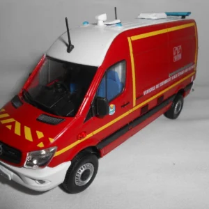 MERCEDES-BENZ SPRINTER 4X4 VSAV BSE SAPEURS POMPIERS D&rsquo;AIX LES THERMES 1/43ème
