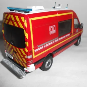 MERCEDES-BENZ SPRINTER 4X4 VSAV BSE SAPEURS POMPIERS D&rsquo;AIX LES THERMES 1/43ème